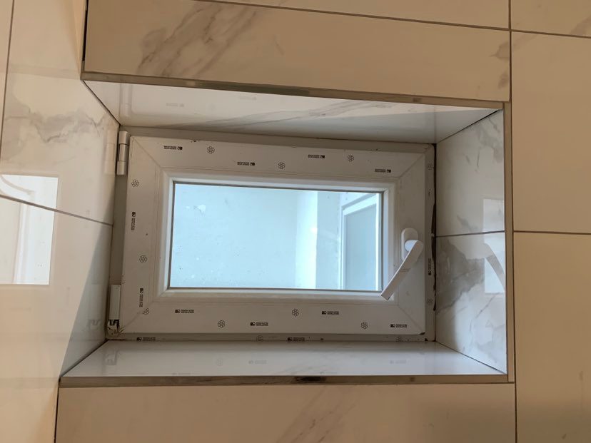 Einbau von Türen, Einbau von Fenstern